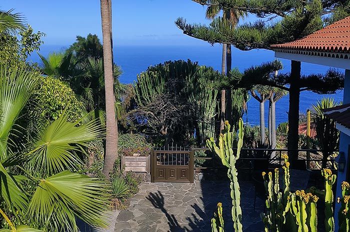 Ferienvilla auf Teneriffa mit Garten, Pool und Panoramablick auf den Teide
