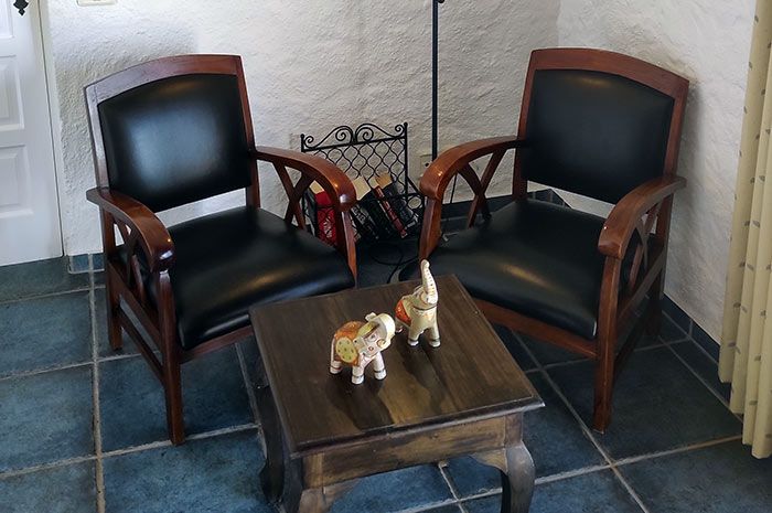 Lesebereich mit Sesseln in der Ferienwohnung Turmwohnung Teneriffa