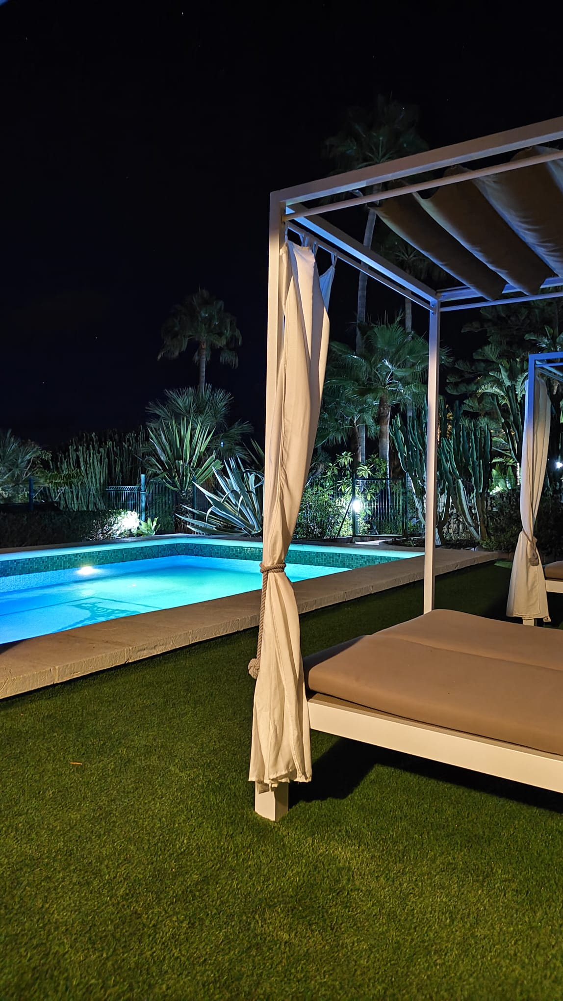 Fotogalerie Teneriffa Nord - Pool Night