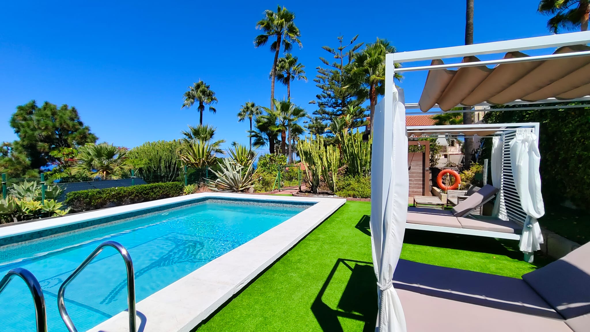 Fotogalerie Teneriffa Nord - Pool und Palmen